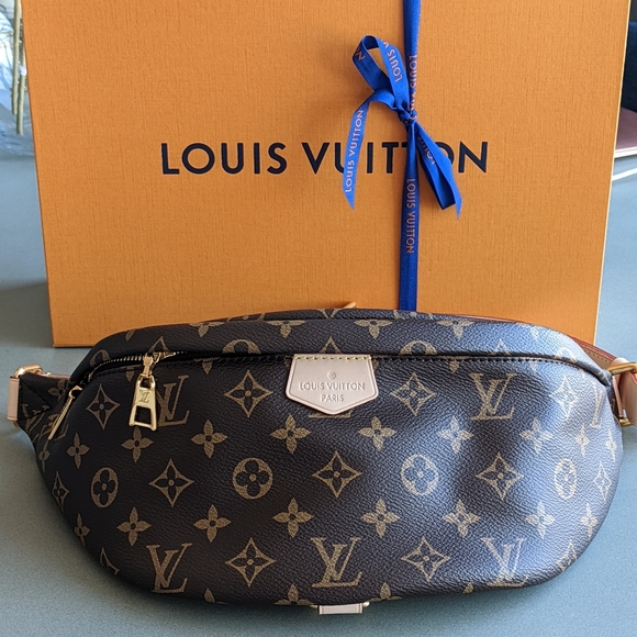 Louis Vuitton Handbags - Louis Vuitton Bumbag Monogram